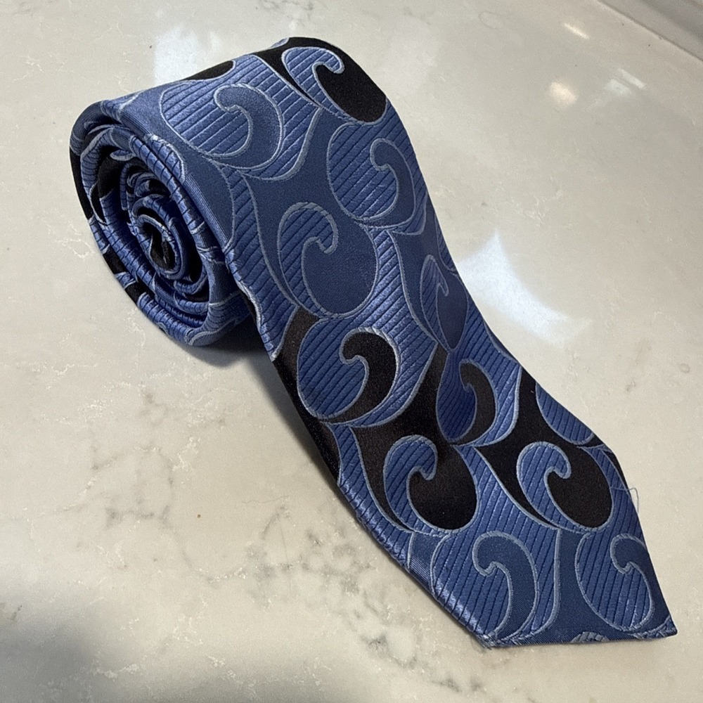 Ted Baker London Tie Blue Paisley Swirl 100% Silk Necktie  USA 58"X3.75"